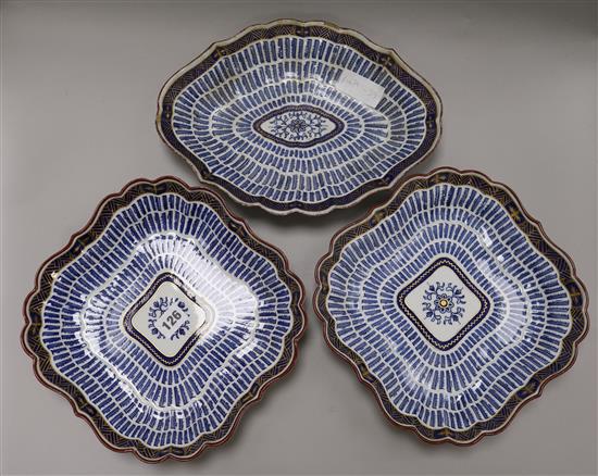 Three Worcester The Music Pattern dessert dishes, Flight period, largest 30cm